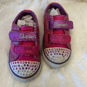 Skechers pink twinkle toes baby girl light up shoes with velcro straps Sz-6. D